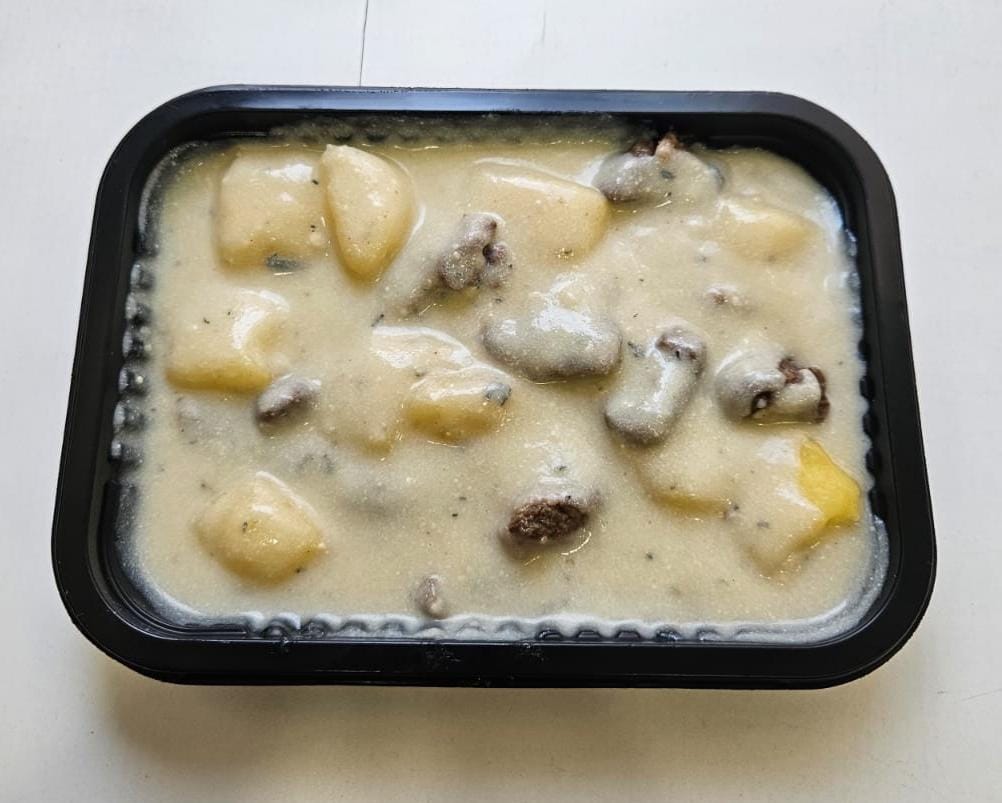 Iscas de carne ao molho de quejio + Nhoque de mandioca sem gluten